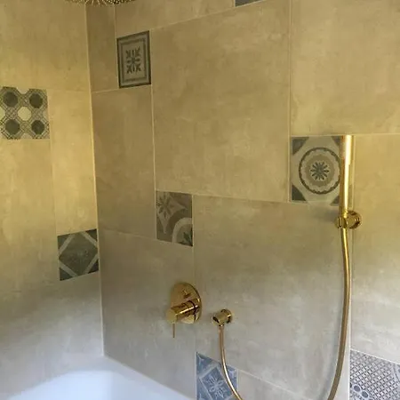 Ferien-wohnung Mit Pool In Exklusiver Waldrand Lage * Albstadt