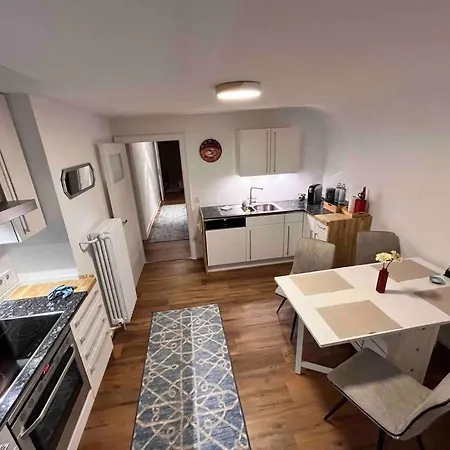 Apartment Ferien-wohnung Mit Pool In Exklusiver Waldrand Lage