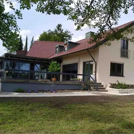 Ferien-wohnung Mit Pool In Exklusiver Waldrand Lage Apartment *